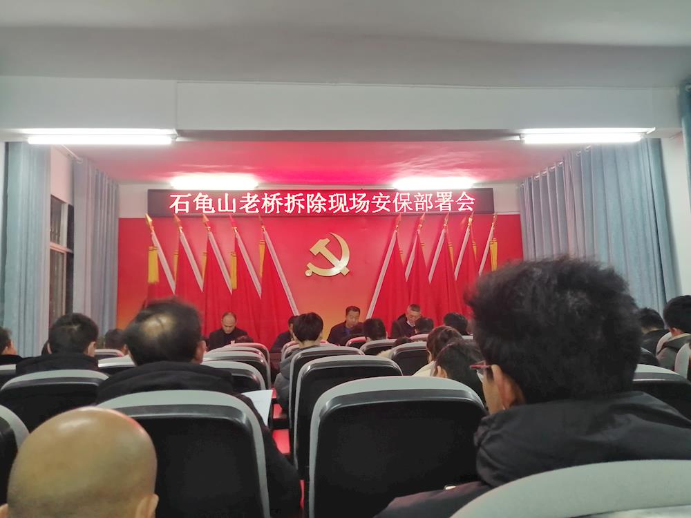 c74aaaab16fd4aae9c1135b36a38e850.jpg