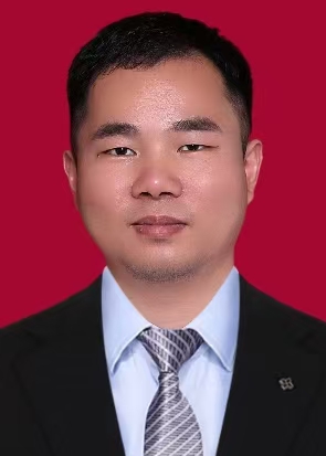 尹毅