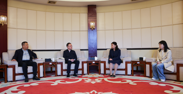 澳大利亚湖南会会长邓爽来津考察